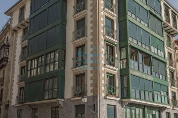 Foto 40 de Excepcional piso dúplex con vistas panorámicas a la Bahía de la Concha en Donostia-San Sebastián Foto 40 de Excepcional piso dúplex con vistas panorámicas a la Bahía de la Concha en Donostia-San Sebastián