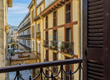 Foto 19 de Acogedor piso a la venta en la Parte Vieja, en San Sebastián Foto 19 de Acogedor piso a la venta en la Parte Vieja, en San Sebastián