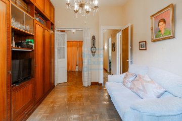 Foto 6 de Oportunidad única de vivir en el corazón de San Sebastián, próximo a Plaza Easo y a 600m de la playa de la Concha. Una de las zonas mas demandadas y con mas encanto de la ciudad. Foto 6 de Oportunidad única de vivir en el corazón de San Sebastián, próximo a Plaza Easo y a 600m de la playa de la Concha. Una de las zonas mas demandadas y con mas encanto de la ciudad.