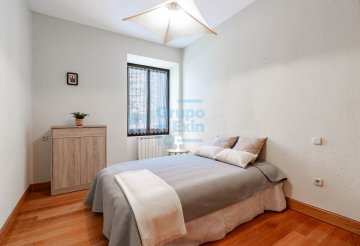 Foto 3 de Interesante, versátil y luminosa vivienda en venta, situada en el barrio del Antiguo. San Sebastián.