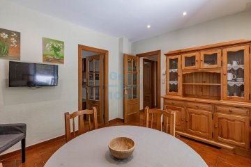 Foto 14 de Interesante, versátil y luminosa vivienda en venta, situada en el barrio del Antiguo. San Sebastián.