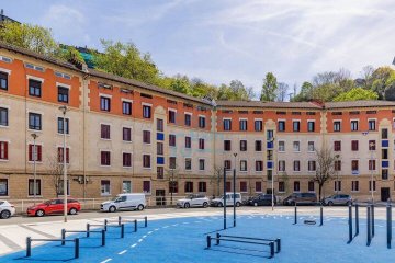 Foto 24 de Interesante, versátil y luminosa vivienda en venta, situada en el barrio del Antiguo. San Sebastián.