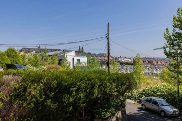 Foto 18 de Piso en venta en Ibaeta en zona muy tranquila