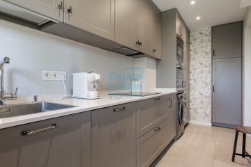 Foto 13 de Luminosa vivienda de diseño, con terraza y vistas despejadas a la venta, en San Sebastián