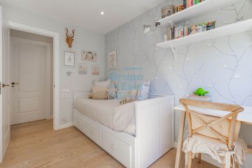 Foto 23 de Luminosa vivienda de diseño, con terraza y vistas despejadas a la venta, en San Sebastián