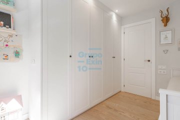 Foto 24 de Luminosa vivienda de diseño, con terraza y vistas despejadas a la venta, en San Sebastián