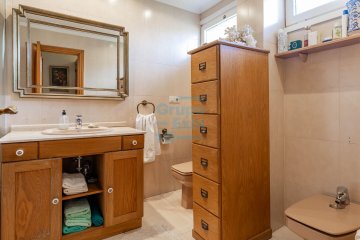 Foto 11 de Magnífico dúplex con vistas a La Concha y terraza exclusiva a la venta