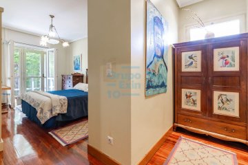 Foto 14 de Magnífico dúplex con vistas a La Concha y terraza exclusiva a la venta