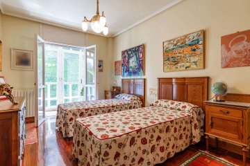 Foto 17 de Magnífico dúplex con vistas a La Concha y terraza exclusiva a la venta