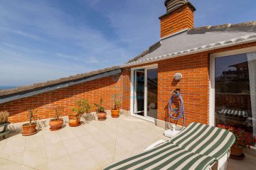 Foto 32 de Magnífico dúplex con vistas a La Concha y terraza exclusiva a la venta