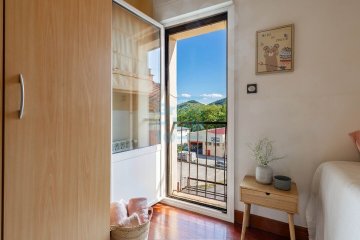 Foto 13 de Bonito piso en venta en Hernani situado en zona tranquila y bien comunicada con Donostia-San Sebastián.