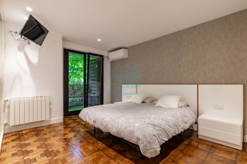 Foto 11 de Interesante y amplia vivienda en venta en una de las mejores zonas de Amara, en San Sebastián.