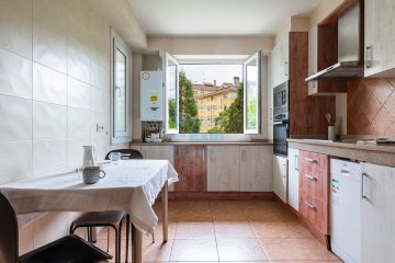 Foto 7 de Amplia vivienda familiar en venta en Mons Barrio de Intxaurrondo de San Sebastián bien comunicado con el centro de la ciudad.