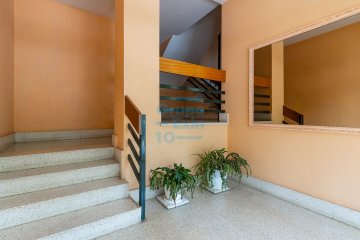 Foto 29 de Amplia vivienda familiar en venta en Mons Barrio de Intxaurrondo de San Sebastián bien comunicado con el centro de la ciudad.