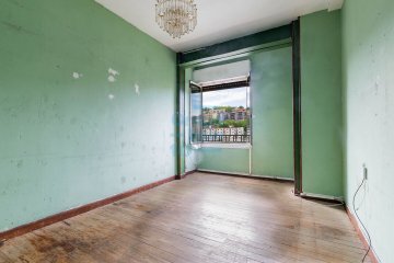 Foto 14 de Piso con mucho potencial para reformar, con balcón y Orientación Sur, a la venta en Pasajes