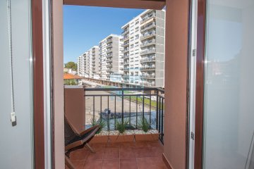 Foto 2 de Vivienda reformada en venta con posibilidad de 3 habitaciones en el corazón de El Antiguo, San Sebastián - Gipuzkoa