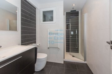 Foto 23 de Vivienda reformada en venta con posibilidad de 3 habitaciones en el corazón de El Antiguo, San Sebastián - Gipuzkoa