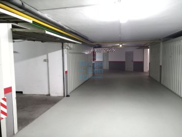 Foto 4 de Amplio garaje cerrado en venta con dos plazas independientes y espacio adicional libre.Ubicado en zona de Paseo de Miraconcha, San Sebastián.