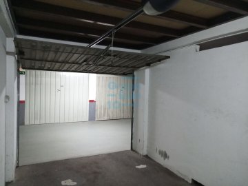 Foto 8 de Amplio garaje cerrado en venta con dos plazas independientes y espacio adicional libre.Ubicado en zona de Paseo de Miraconcha, San Sebastián.