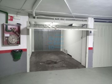 Foto 13 de Amplio garaje cerrado en venta con dos plazas independientes y espacio adicional libre.Ubicado en zona de Paseo de Miraconcha, San Sebastián.