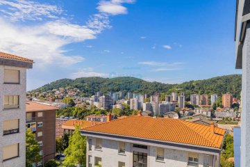 Foto 6 de Aukera paregabeko etxebizitza Altzan salgai / Estupenda oportunidad de piso a la venta en Alza.