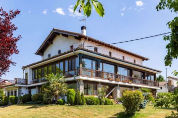 Foto 5 de Casa Rural Flor de Vida - Casa rural en venta con gran potencial turístico en Lizaso, Valle de Ultzama