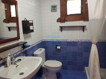 Foto 45 de Espectacular complejo rural, con casa, cabaña, piscina y terreno, a la venta en Hernani.