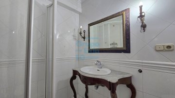 Foto 18 de Exclusiva vivienda en venta con vistas al mar en el corazón del Antiguo, en Donostia-San Sebastián. Foto 18 de Exclusiva vivienda en venta con vistas al mar en el corazón del Antiguo, en Donostia-San Sebastián.