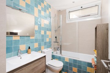 Foto 16 de BAJO EXTERIOR CON TERRAZA Y JARDIN A 10 MINUTOS DEL CENTRO Foto 16 de BAJO EXTERIOR CON TERRAZA Y JARDIN A 10 MINUTOS DEL CENTRO