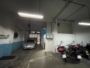 Foto 2 de Local en planta baja con acceso de vehículos