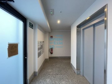 Foto 17 de Oficina a estrenar, exterior con baño.