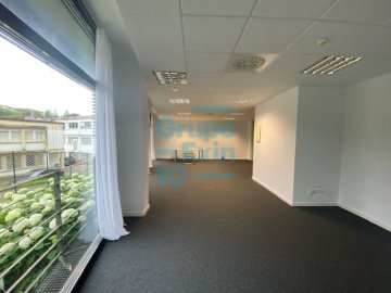 Foto 15 de Edificio representativo solo oficinas