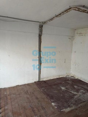 Foto 25 de Fachada principal a Carlos I.