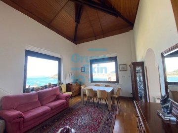 Foto 5 de Vistas bahia, con garaje cerrado. Vacío