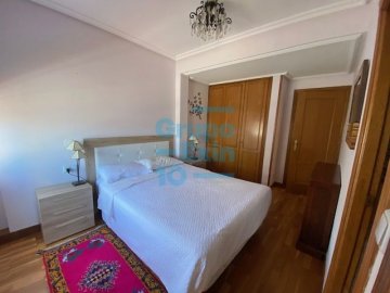 Foto 11 de Vistas bahia, con garaje cerrado. Vacío