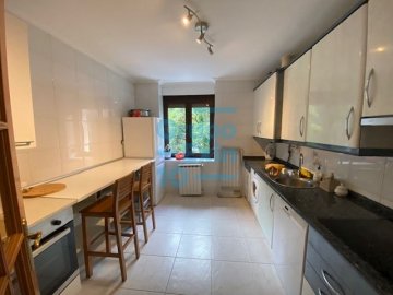 Foto 24 de Vistas bahia, con garaje cerrado. Vacío