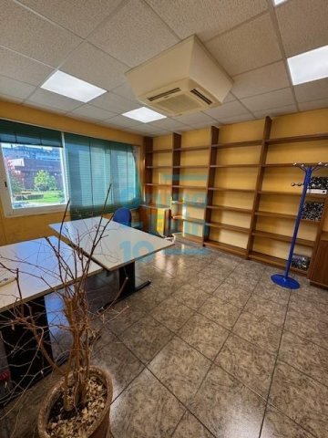 Foto 13 de Muy bien comunicada. Polígono Bidebitarte. Astigarraga.