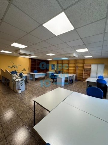 Foto 17 de Muy bien comunicada. Polígono Bidebitarte. Astigarraga.