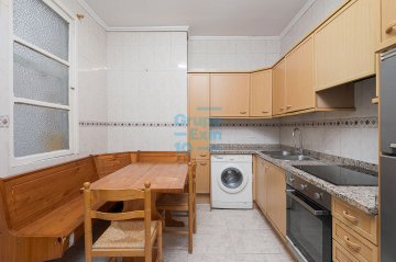 Foto 11 de Calle Prim junto Plaza Bilbao , a reformar Foto 11 de Calle Prim junto Plaza Bilbao , a reformar