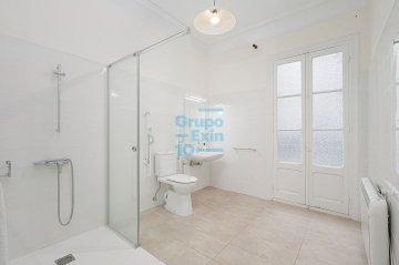 Foto 14 de Calle Prim junto Plaza Bilbao , a reformar Foto 14 de Calle Prim junto Plaza Bilbao , a reformar