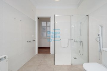 Foto 16 de Calle Prim junto Plaza Bilbao , a reformar Foto 16 de Calle Prim junto Plaza Bilbao , a reformar