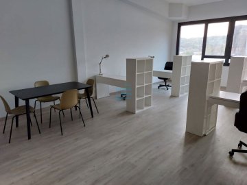 Foto 5 de Oficina de esquina a estrenar, exterior con baño. Foto 5 de Oficina de esquina a estrenar, exterior con baño.