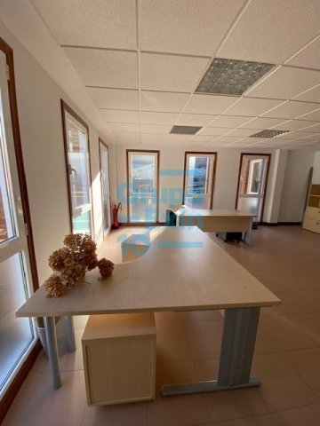 Foto 7 de POL 27. Oficina acondicionada. Foto 7 de POL 27. Oficina acondicionada.
