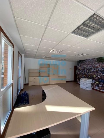 Foto 9 de POL 27. Oficina acondicionada. Foto 9 de POL 27. Oficina acondicionada.