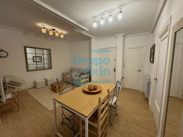 Foto 7 de Piso exterior con balcón, amueblado