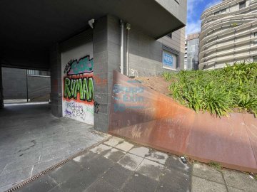 Foto 8 de Salida de Humos y posibilidad de terraza. Calle lizarra, local/oficina con fachada a la calle lizarra y a la plaza interior
