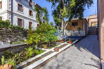 Foto 10 de En Ategorrieta, junto al reloj. Vendo una villa unifamiliar en parcela de 1004 m2, con posibilidad de construir 5 viviendas.