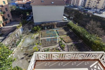 Foto 34 de En Ategorrieta, junto al reloj. Vendo una villa unifamiliar en parcela de 1004 m2, con posibilidad de construir 5 viviendas.