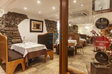 Foto 9 de Restaurante impoluto, en perfecto estado de conservación y con grandísimo fondo de comercio en pleno barrio de Gros, muy cerca de Peña y Goñi.