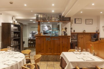 Foto 22 de Restaurante impoluto, en perfecto estado de conservación y con grandísimo fondo de comercio en pleno barrio de Gros, muy cerca de Peña y Goñi.